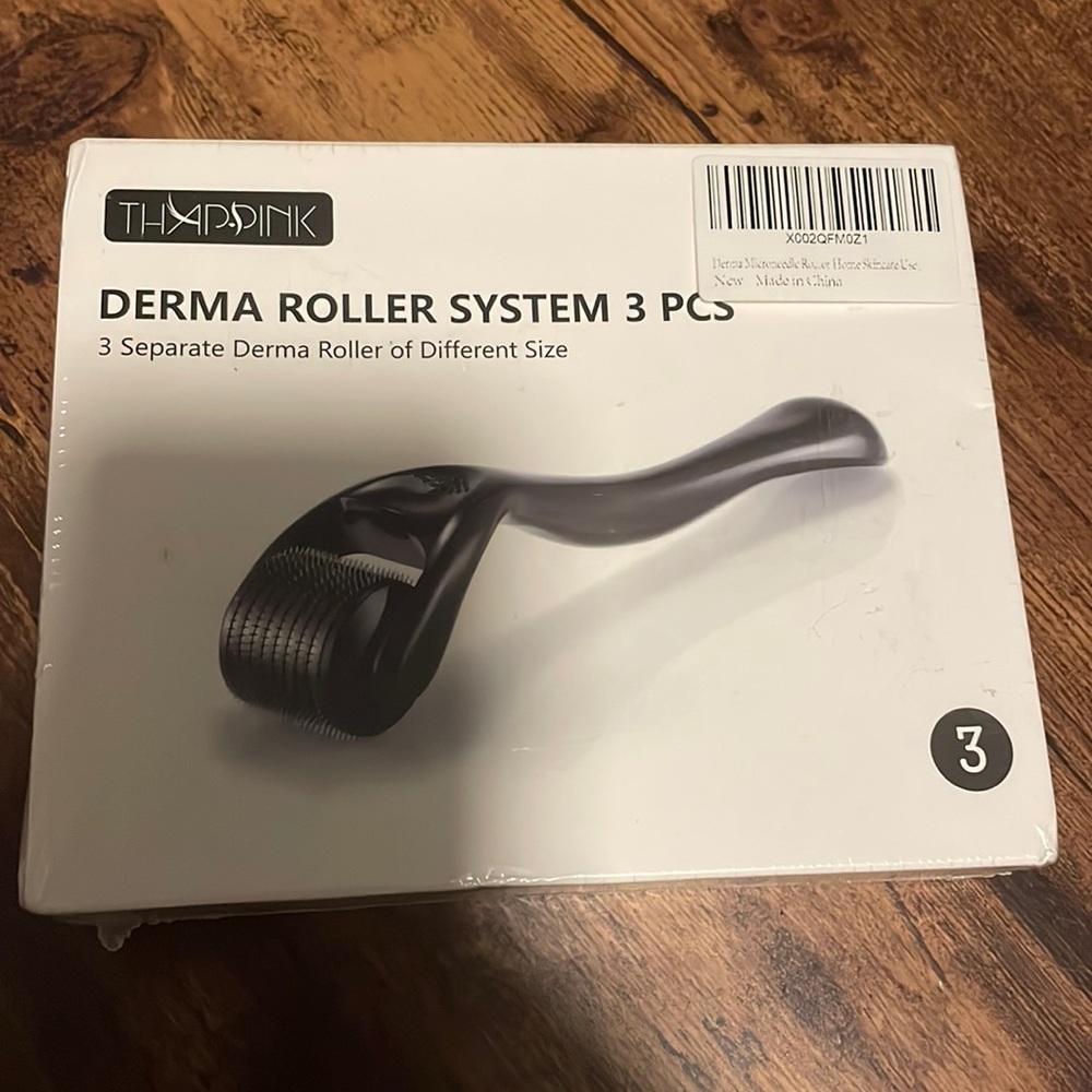 Microneedling roller